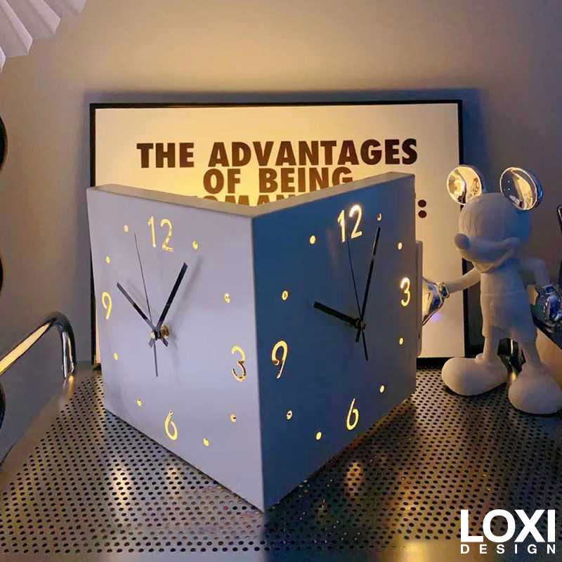 LoxiDesign™ Corner Clock